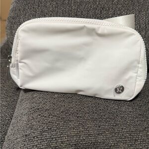 Lululemon Everywhere Belt Bag